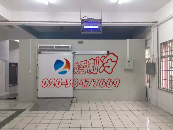 生鲜冷库--肉类海鲜冷冻库-工程收尾中